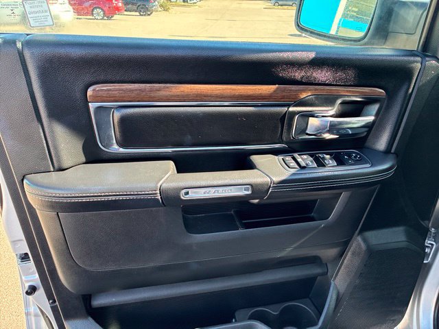 Used 2017 RAM 1500 Laramie w/ Convenience Group AWD/4WD image 16