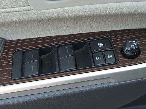 Used 2024 Toyota Sienna LE image 15