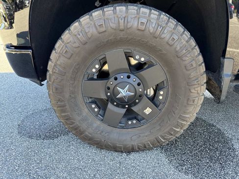 Used 2025 Chevrolet Silverado 1500 LT Trail Boss w/ LT Trail Boss Premium Package image 35