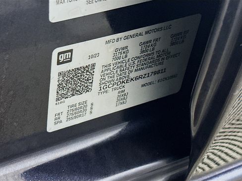 Used 2024 Chevrolet Silverado 1500 LT image 12