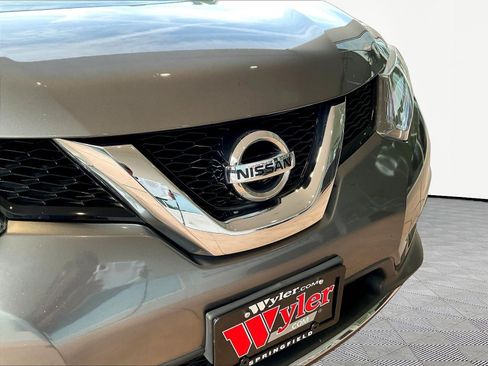 Used 2015 Nissan Rogue SL AWD/4WD image 31