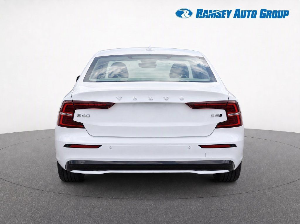 Used 2024 Volvo S60 B5 Plus w/ Climate Package AWD/4WD image 7