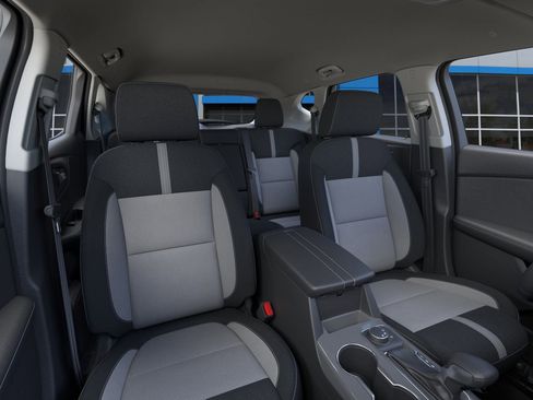 New 2025 Chevrolet Blazer LT w/ Convenience Package image 16