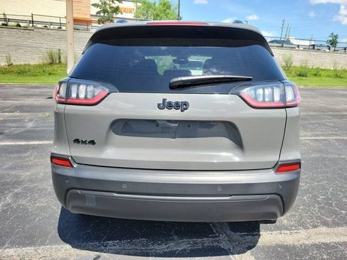 Used 2023 Jeep Cherokee Altitude Lux AWD/4WD image 4