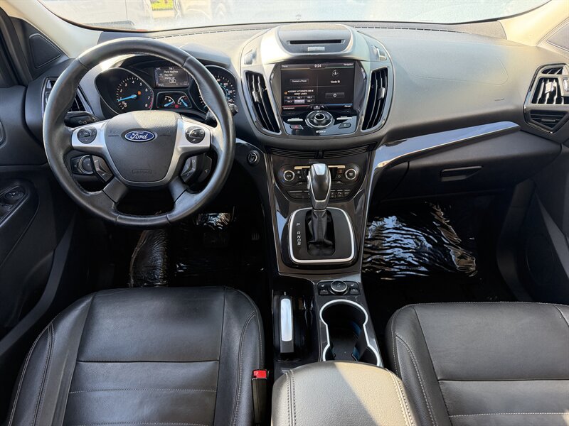Used 2014 Ford Escape Titanium w/ Equipment Group 401A FWD image 14