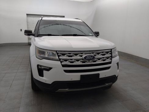 Used 2019 Ford Explorer XLT w/ Equipment Group 202A FWD image 14