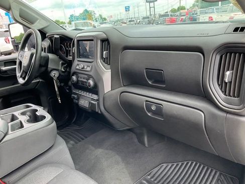 Used 2022 Chevrolet Silverado 2500 Custom w/ Custom Value Package AWD/4WD image 19
