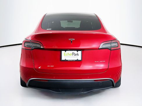 Used 2022 Tesla Model Y Long Range image 7