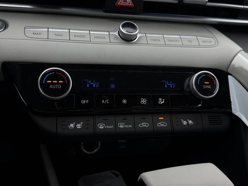 New 2026 Hyundai Elantra Limited FWD image 21