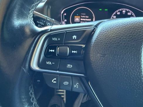 Used 2018 Honda Accord Sport image 11