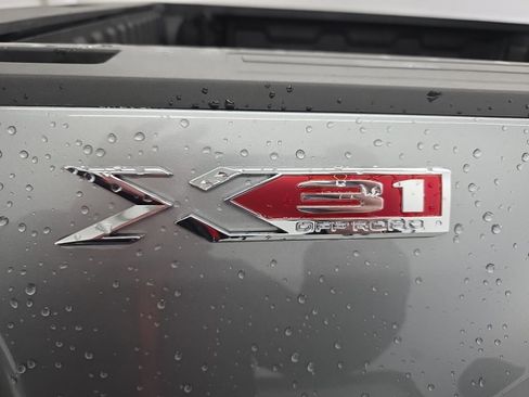 Used 2025 GMC Sierra 2500 SLE w/ SLE Value Package; image 17