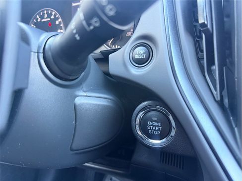 Used 2024 Subaru Crosstrek 2.5i Limited w/ Crosstrek Mirror Package image 26