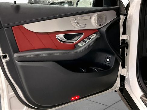 Used 2023 Mercedes-Benz GLC 300 4MATIC Coupe image 19