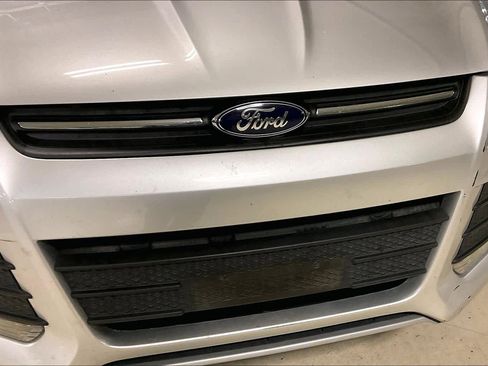 Used 2016 Ford Escape SE image 31