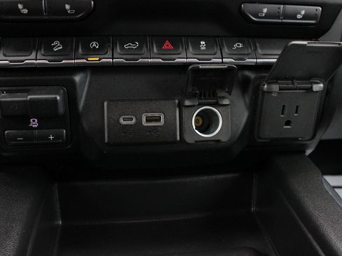 Used 2020 Chevrolet Silverado 1500 RST AWD/4WD image 42
