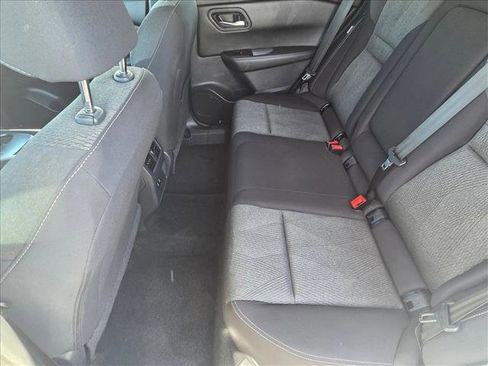 Used 2024 Nissan Rogue SV image 16