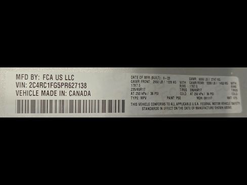 Used 2023 Chrysler Pacifica Touring FWD image 55