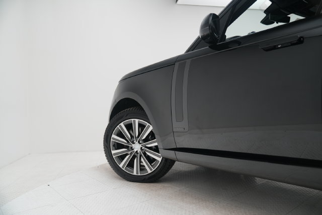 Used 2023 Land Rover Range Rover Autobiography AWD/4WD image 30