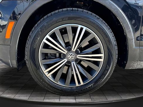 Used 2019 Volkswagen Tiguan SEL FWD image 36