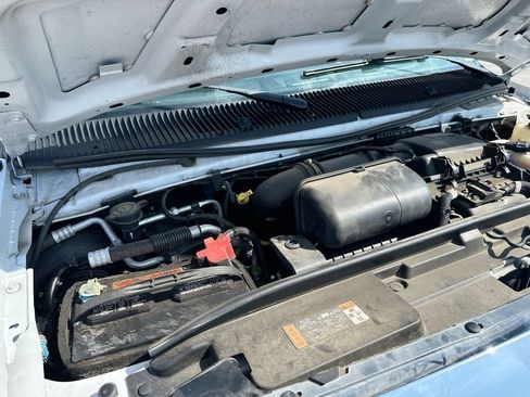 Used 2022 Ford E-450 and Econoline 450 Super Duty RWD image 25