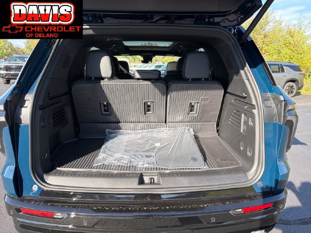New 2027 Chevrolet Traverse High Country w/ LPO, Floor Liner Package AWD/4WD image 22