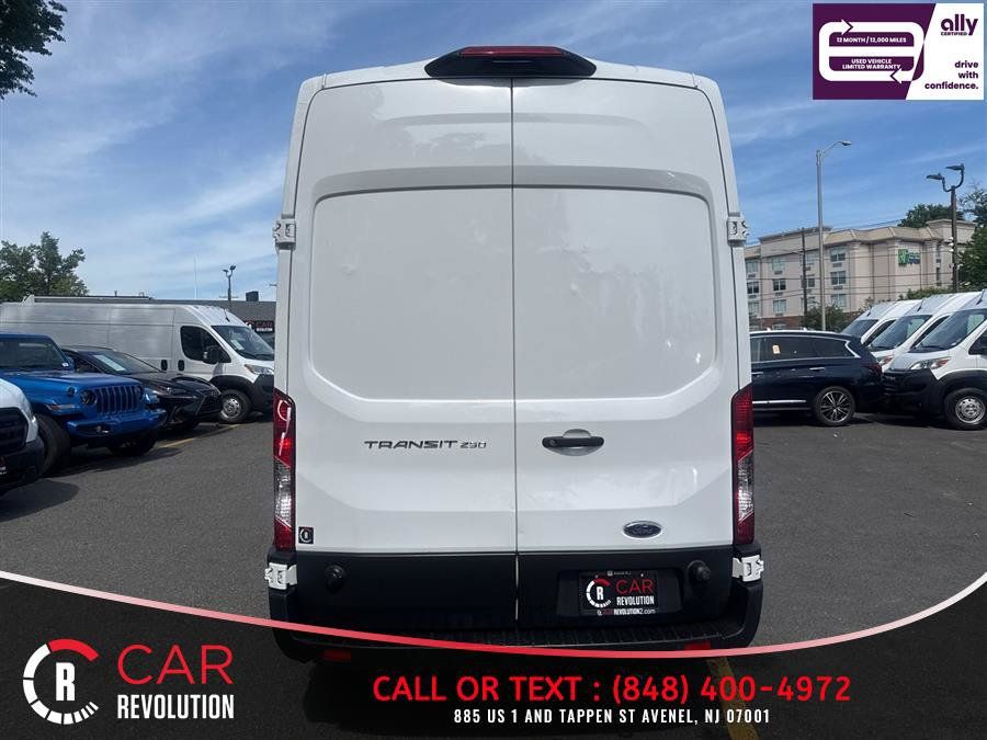 Used 2025 Ford Transit 250 148 High Roof RWD image 5