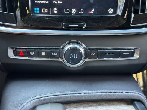 Used 2023 Volvo S90 B6 Plus w/ Protection Package Premier image 30