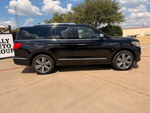 Used 2019 Lincoln Navigator Black Label w/ Cargo Package AWD/4WD image 6