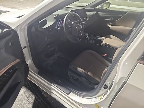 Used 2022 Lexus ES 250 w/ Premium Package image 7