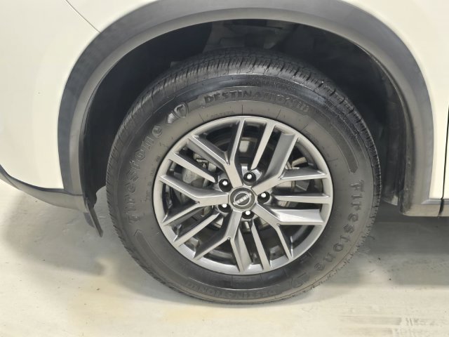 Used 2023 Nissan Rogue S FWD image 6