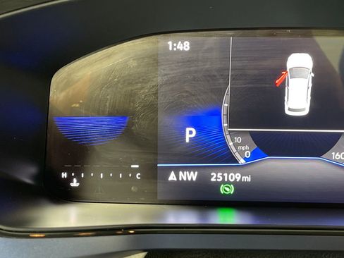 Used 2023 Volkswagen Taos SE image 22