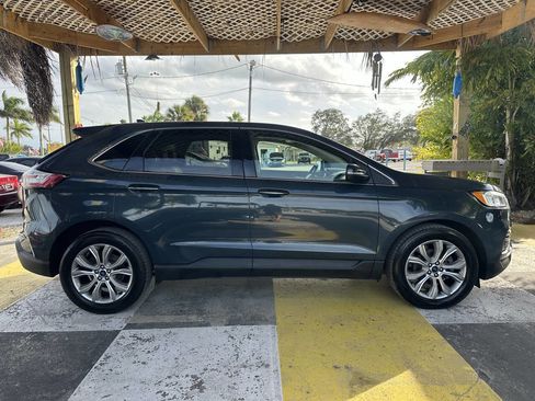 Used 2019 Ford Edge Titanium image 4