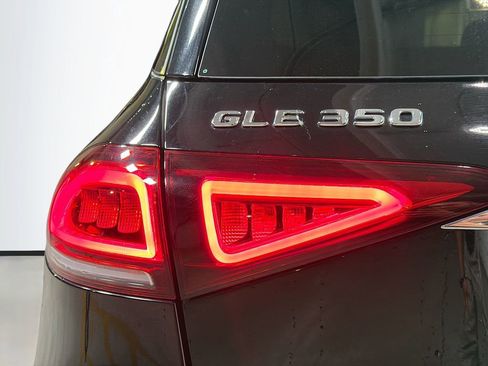 Used 2021 Mercedes-Benz GLE 350 4MATIC w/ Premium Package image 9