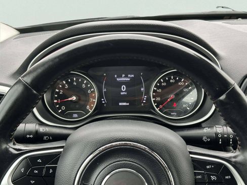 Used 2019 Jeep Compass Latitude w/ Cold Weather Group FWD image 27