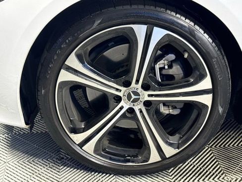 Used 2023 Mercedes-Benz C 300 Sedan image 11