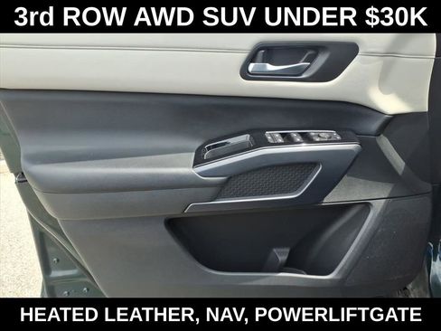 Certified 2023 Nissan Pathfinder SL AWD/4WD image 11