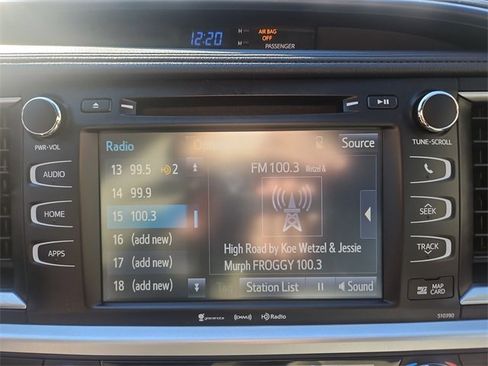 Used 2019 Toyota Highlander SE image 13