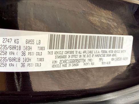 Used 2019 Chrysler Pacifica Limited FWD image 41