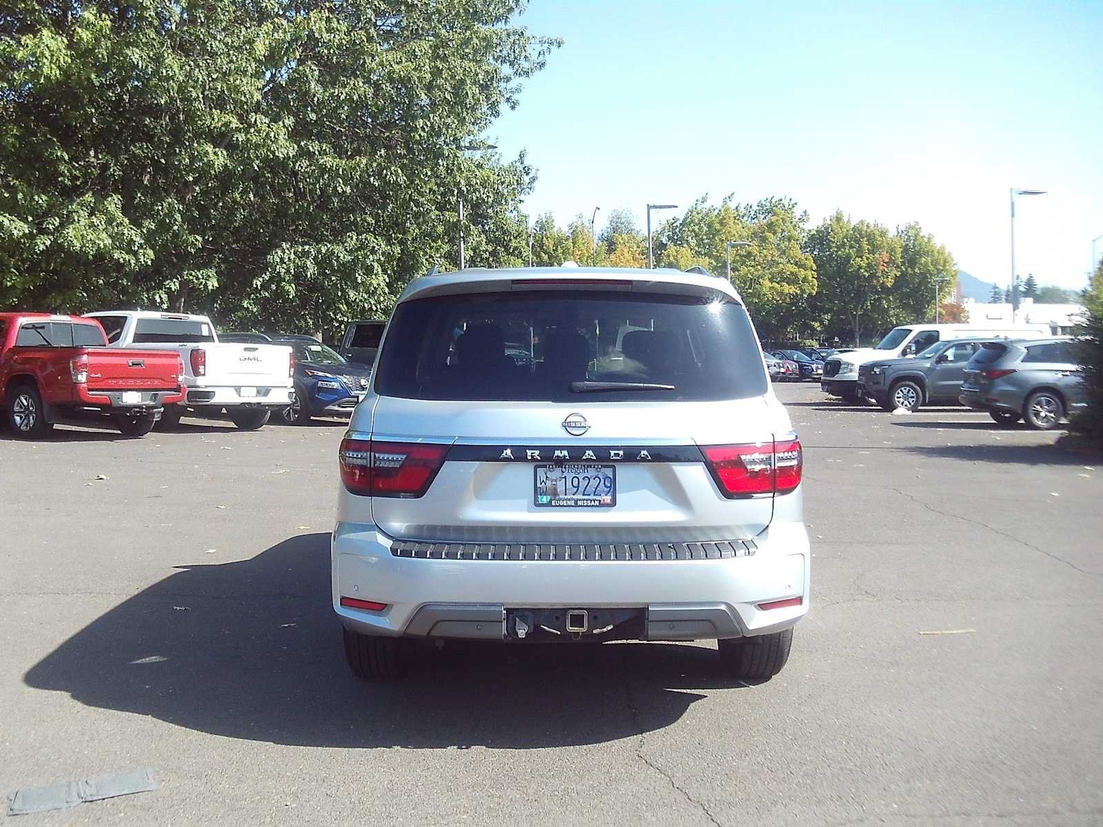 Used 2021 Nissan Armada SV AWD/4WD image 4