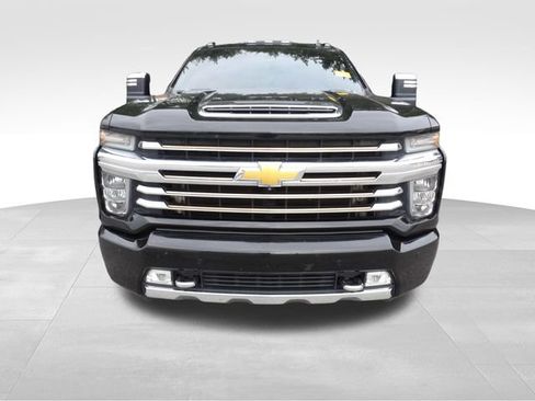 Used 2022 Chevrolet Silverado 3500 High Country w/ Safety Package II AWD/4WD image 4
