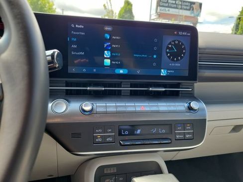 Used 2025 Hyundai Kona SEL FWD image 19