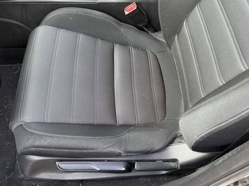 Used 2019 Honda CR-V LX image 13