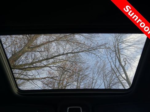 Used 2021 RAM 1500 Laramie w/ Sport Appearance Package image 22