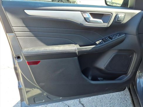 Used 2022 Ford Escape SEL w/ Technology Package image 14