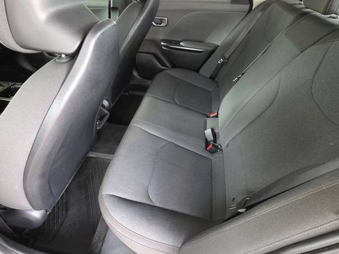 Used 2025 Kia K4 FWD image 9