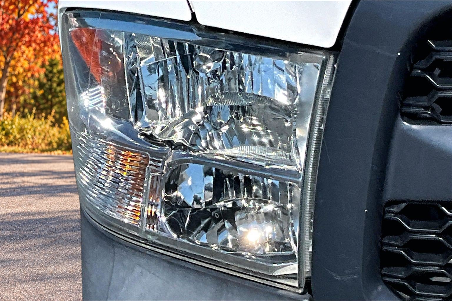 Used 2018 RAM 1500 Express AWD/4WD image 28