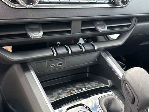 New 2026 Chevrolet Colorado Trail Boss AWD/4WD image 22