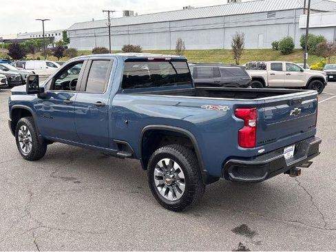 Used 2024 Chevrolet Silverado 2500 Custom w/ Custom Value Package AWD/4WD image 14