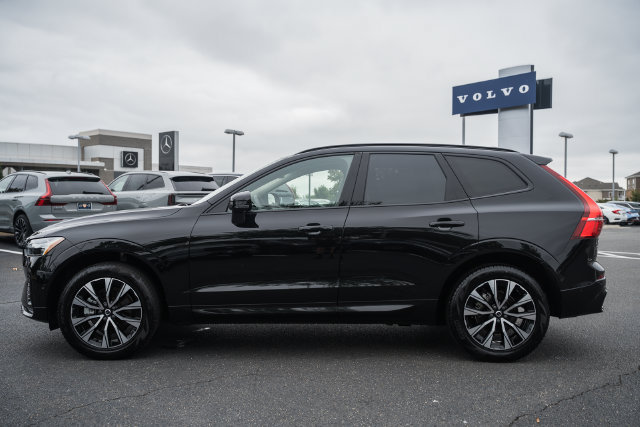 Certified 2025 Volvo XC60 B5 Plus w/ Climate Package AWD/4WD image 4