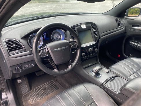 Used 2014 Chrysler 300 S AWD/4WD image 11